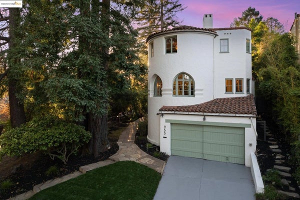 Extraordinary Crocker Highlands Home Now Available At 953 Grosvenor Place